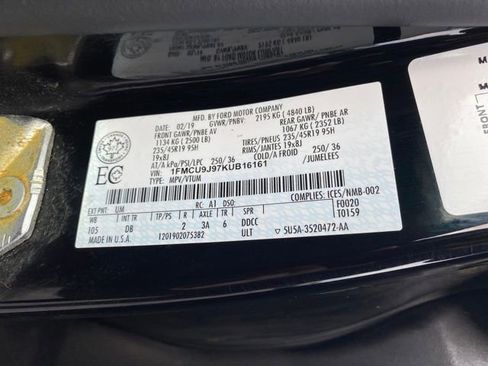 Used 2019 Ford Escape Titanium image 26