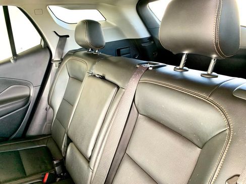 Used 2021 GMC Terrain SLT FWD image 13