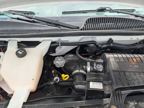 Used 2017 Chevrolet Express 2500 LS RWD image 23