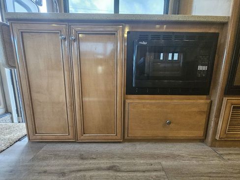 Used 2017 Mercedes-Benz Sprinter 3500 image 25
