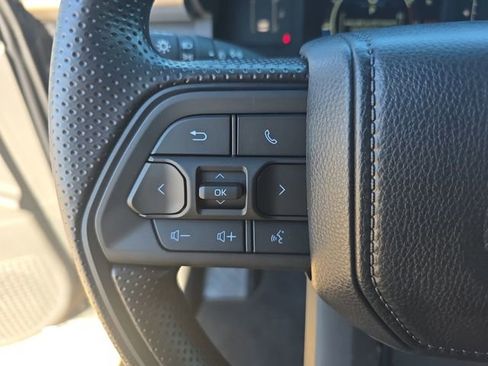 Used 2025 Toyota Tacoma SR5 image 15