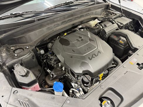 Used 2025 Kia Telluride EX image 71