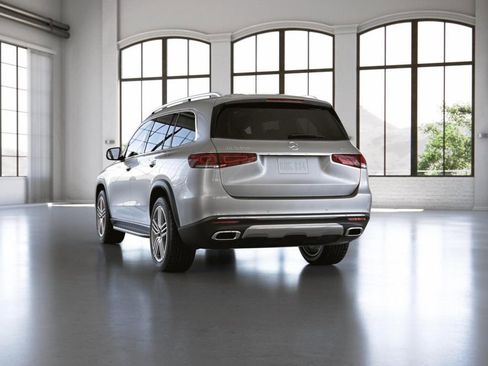 Used 2023 Mercedes-Benz GLS 450 4MATIC image 28