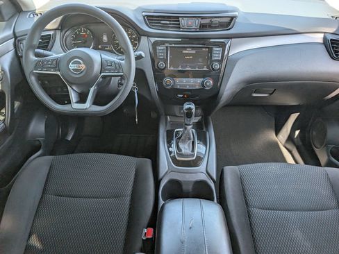 Used 2020 Nissan Rogue Sport S FWD image 9
