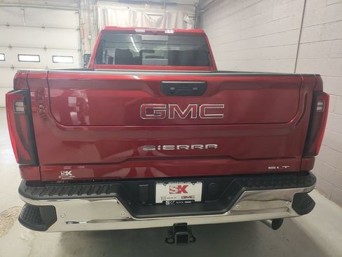 New 2026 GMC Sierra 2500 SLT AWD/4WD image 19