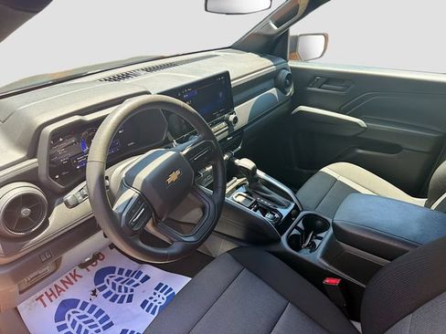 Used 2025 Chevrolet Colorado W/T w/ WT Custom Package RWD image 23