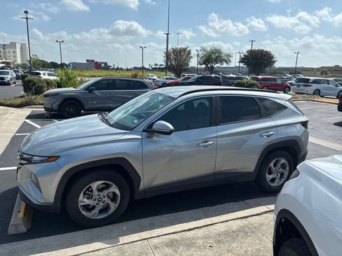 Used 2022 Hyundai Tucson SEL FWD image 5