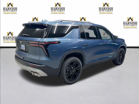 New 2026 Chevrolet Traverse LT w/ Driver Confidence Package AWD/4WD image 5
