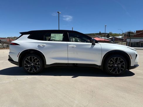 New 2026 Toyota Crown Signia image 7