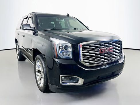 Used 2018 GMC Yukon Denali w/ Denali Ultimate Package image 2