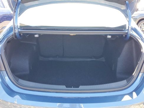 Used 2025 Chevrolet Malibu LT FWD image 8
