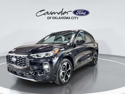 Used 2025 Ford Escape ST-Line Elite w/ Premium Technology Package AWD/4WD image 4