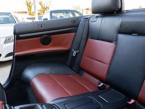 Used 2013 BMW M3 Convertible image 26