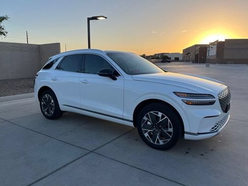 Used 2026 Genesis Electrified GV70 AWD/4WD image 54