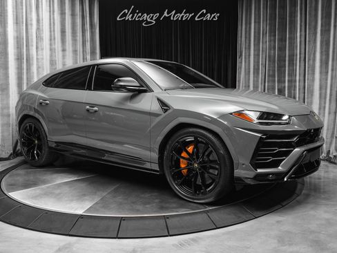 Used 2021 Lamborghini Urus AWD/4WD image 6
