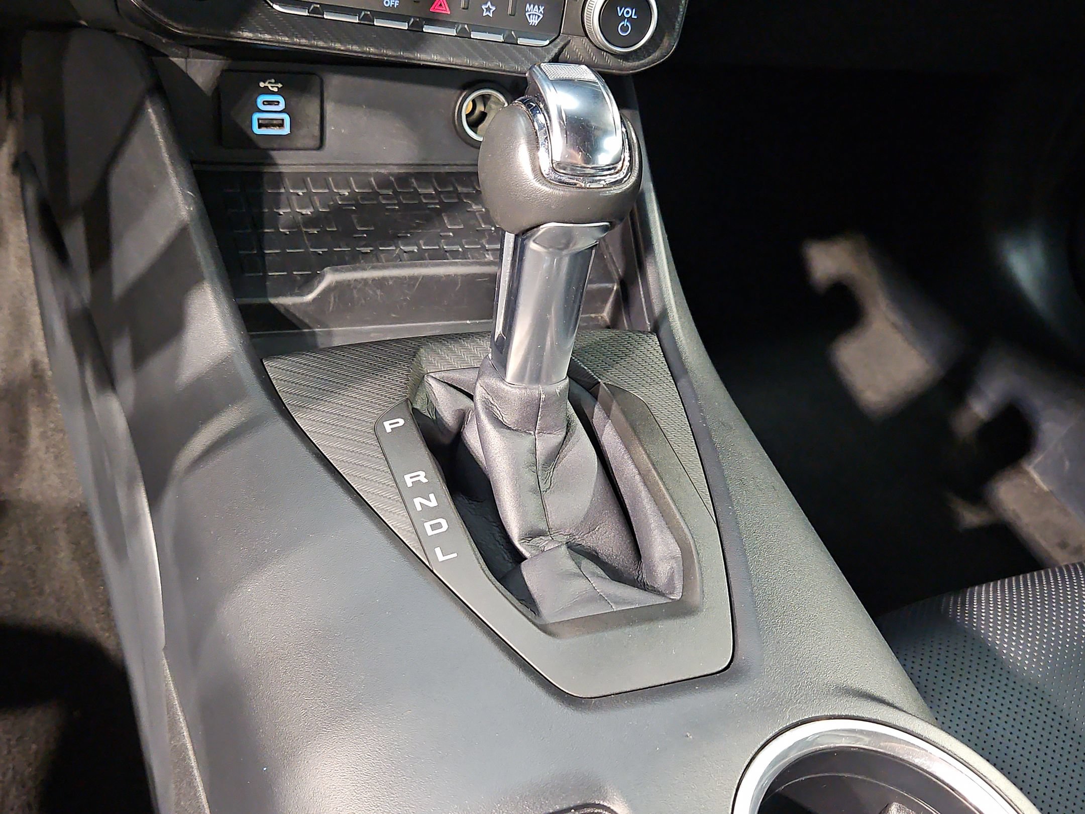 Used 2024 Ford Mustang Premium RWD image 32