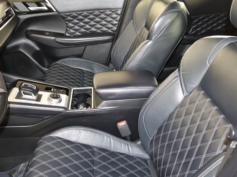 Used 2023 Mitsubishi Outlander SEL image 39