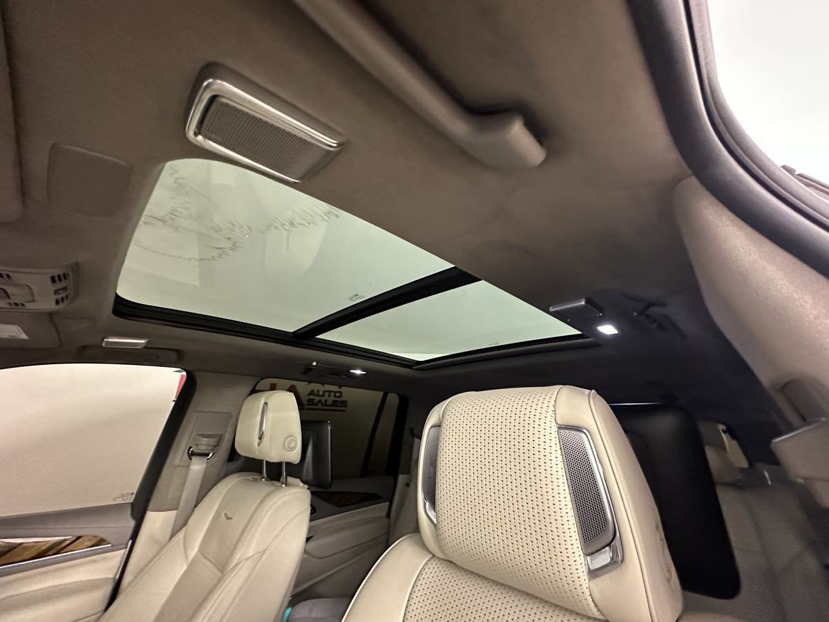 Used 2021 Cadillac Escalade ESV Sport Platinum AWD/4WD image 25