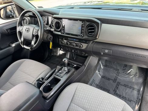 Used 2022 Toyota Tacoma SR5 AWD/4WD image 20