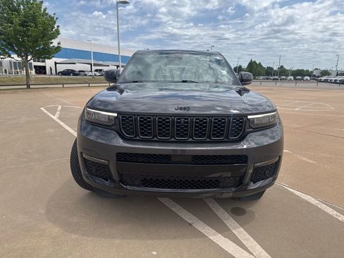 Used 2023 Jeep Grand Cherokee L Summit w/ High Altitude Package AWD/4WD image 6