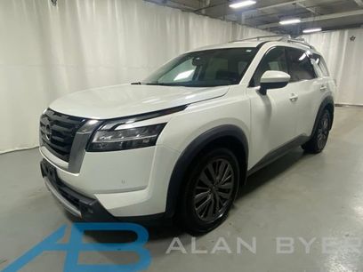 Used 2022 Nissan Pathfinder SL w/ SL Premium Package