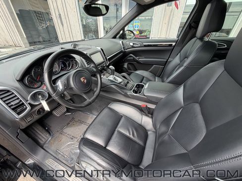 Used 2012 Porsche Cayenne S image 33