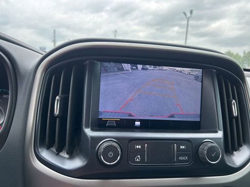 Used 2019 Chevrolet Colorado Z71 AWD/4WD image 22
