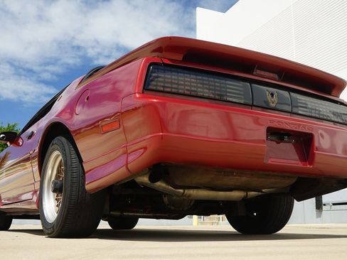 Used 1987 Pontiac Firebird Trans Am image 10