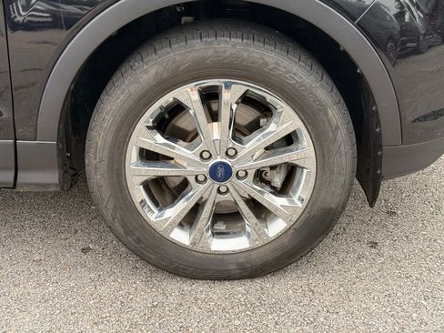 Used 2017 Ford Escape SE AWD/4WD image 39