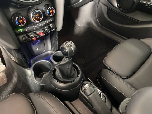 Certified 2024 MINI Cooper S image 22