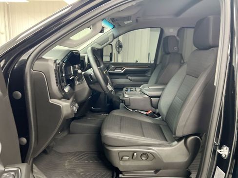Used 2024 Chevrolet Silverado 2500 LT image 20