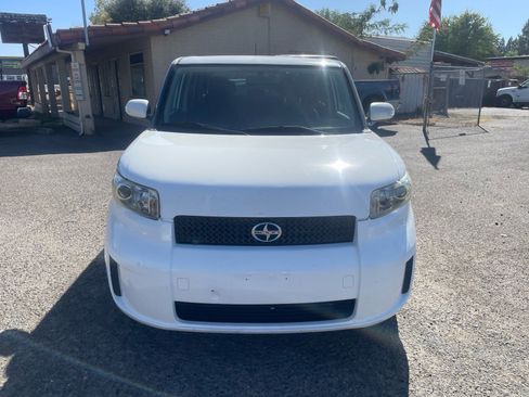 Used 2008 Scion xB FWD image 7