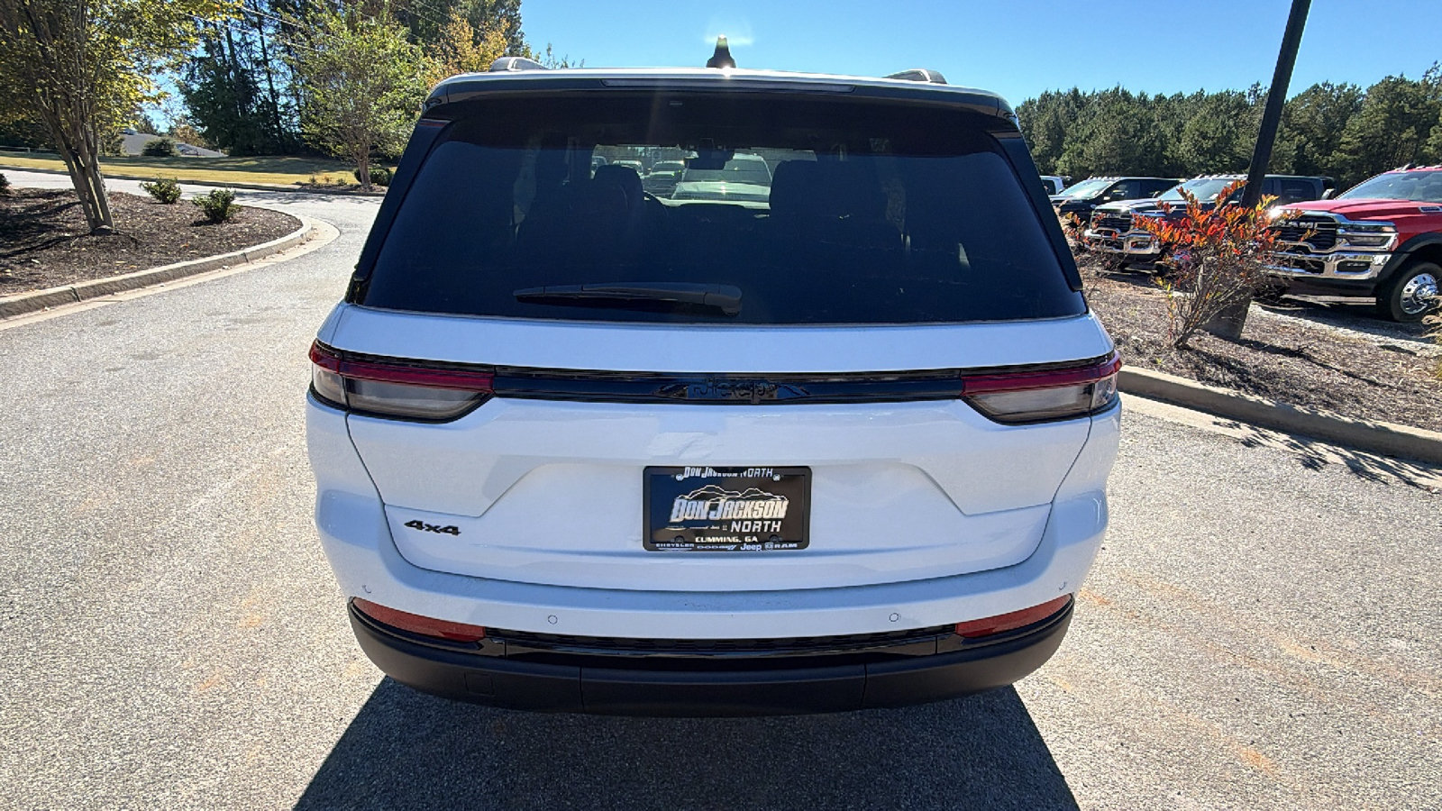 New 2027 Jeep Grand Cherokee Laredo X AWD/4WD image 11