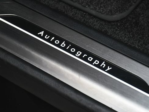 Used 2023 Land Rover Range Rover Autobiography AWD/4WD image 12