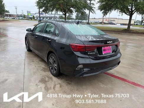 Certified 2024 Kia Forte LXS FWD image 7