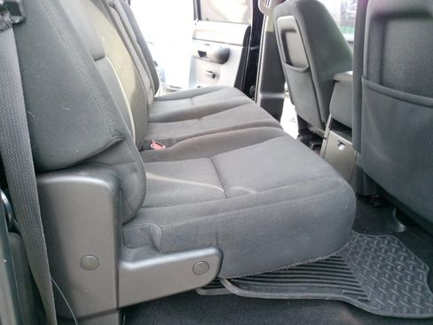 Used 2011 GMC Sierra 2500 SLE w/ SLE Preferred Package image 21