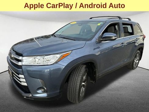 Certified 2019 Toyota Highlander LE image 6