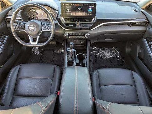 Used 2023 Nissan Altima 2.5 SR w/ SR Premium Package image 16