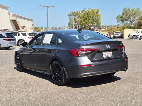 Used 2024 Honda Civic Sport image 3