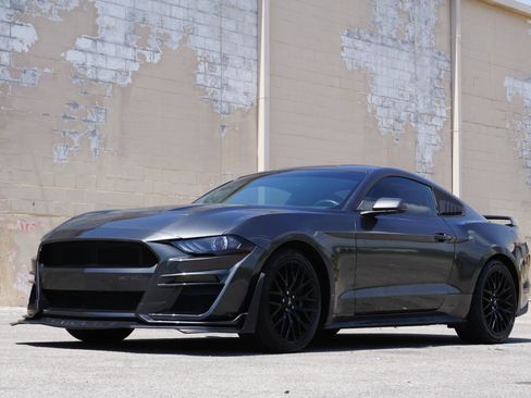 Used 2018 Ford Mustang GT Premium w/ GT Performance Package RWD image 1