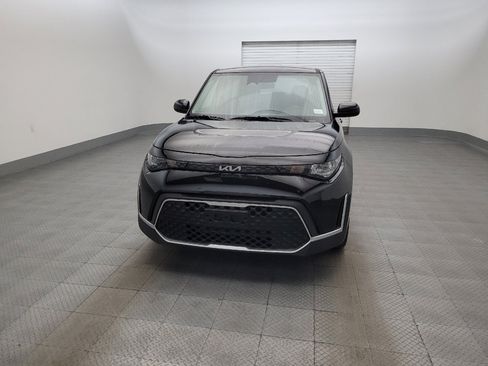 Used 2025 Kia Soul LX FWD image 15