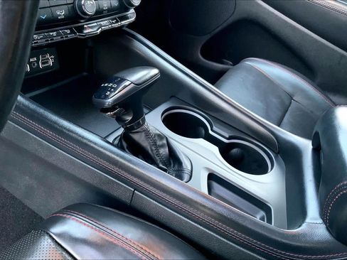 Used 2024 Dodge Durango GT RWD image 14