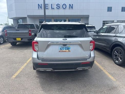 Used 2020 Ford Explorer XLT w/ Equipment Group 202A AWD/4WD image 6