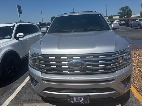 Used 2019 Ford Expedition Max Limited AWD/4WD image 2