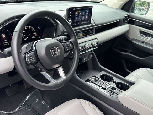 Certified 2025 Honda Pilot EX-L image 13