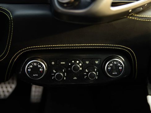 Used 2010 Ferrari 458 Italia Coupe RWD image 46