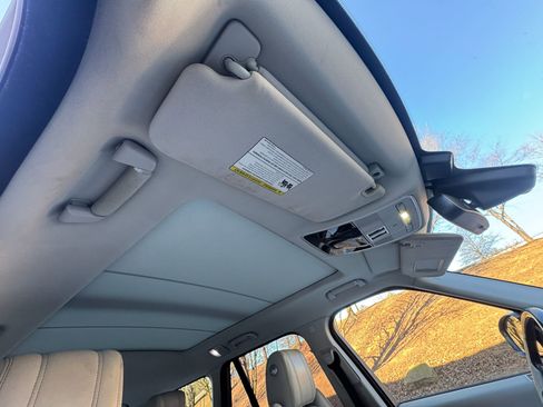 Used 2014 Land Rover Range Rover HSE image 36