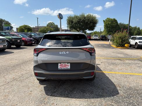 Used 2023 Kia Sportage X-Line w/ X-Line Premium Package AWD/4WD image 6