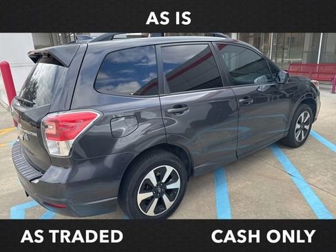 Used 2018 Subaru Forester 2.5i Premium w/ All-Weather Package image 5