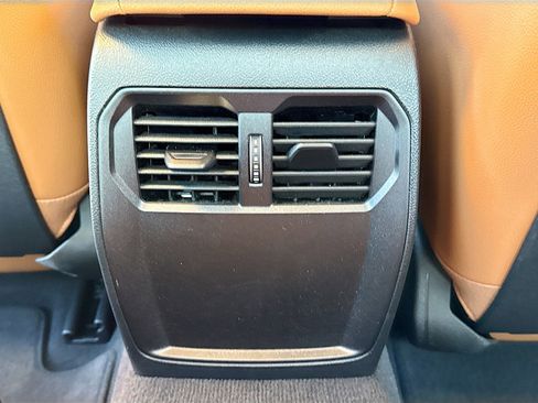 Used 2025 BMW M440i Coupe image 20